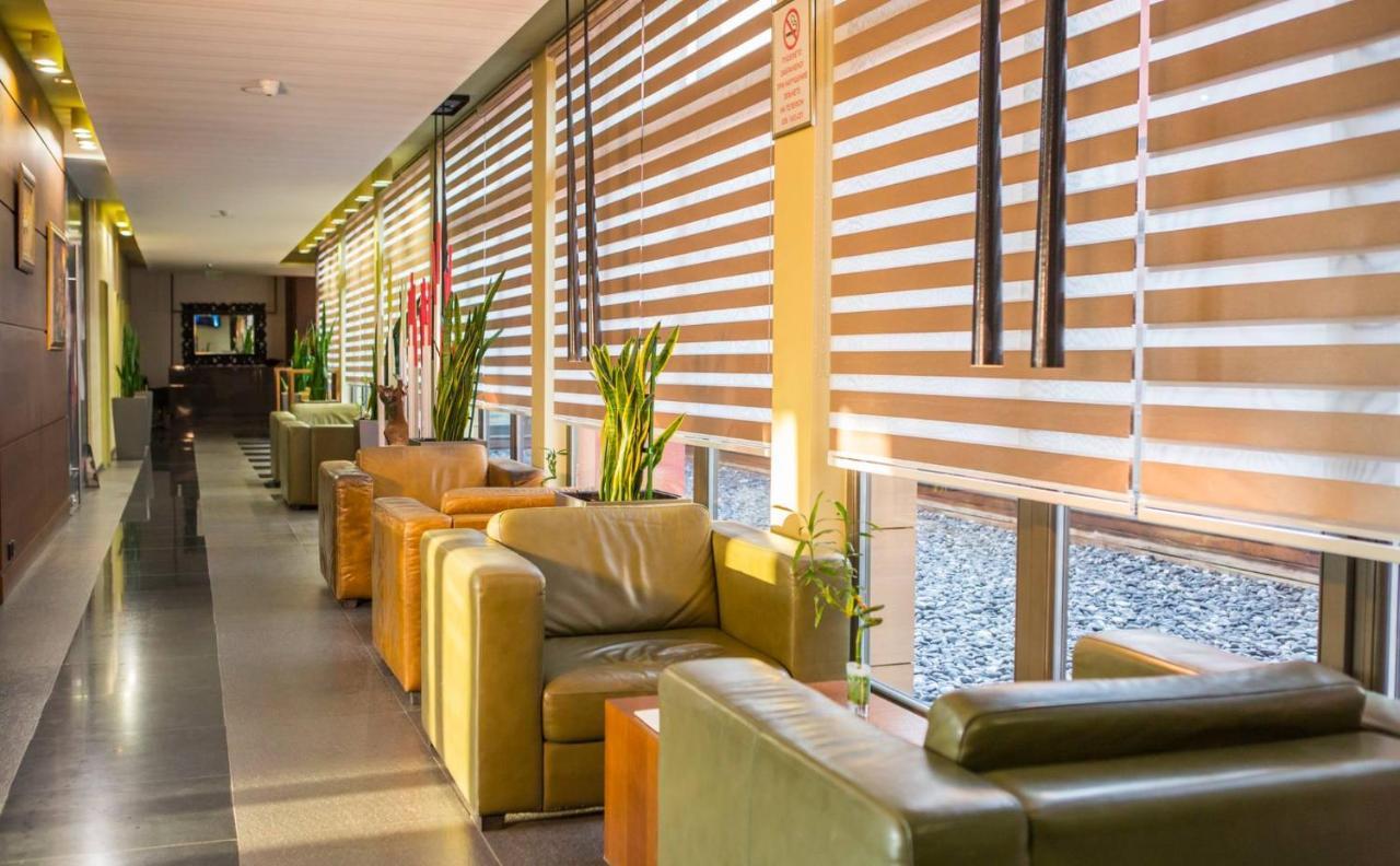 סבילנגראד Park Hotel Romantica מראה חיצוני תמונה