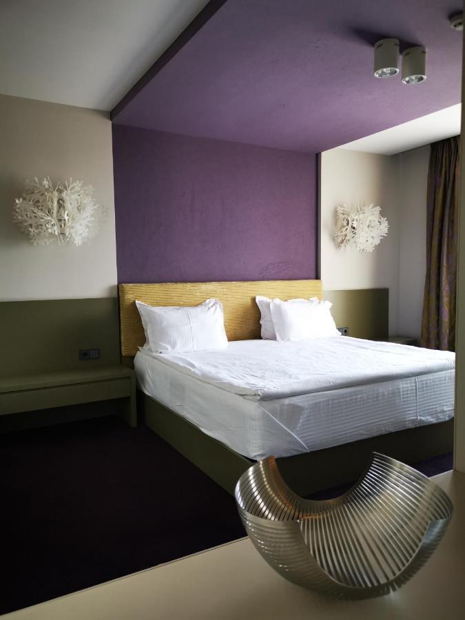 סבילנגראד Park Hotel Romantica מראה חיצוני תמונה