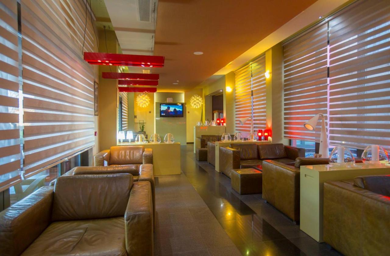 סבילנגראד Park Hotel Romantica מראה חיצוני תמונה