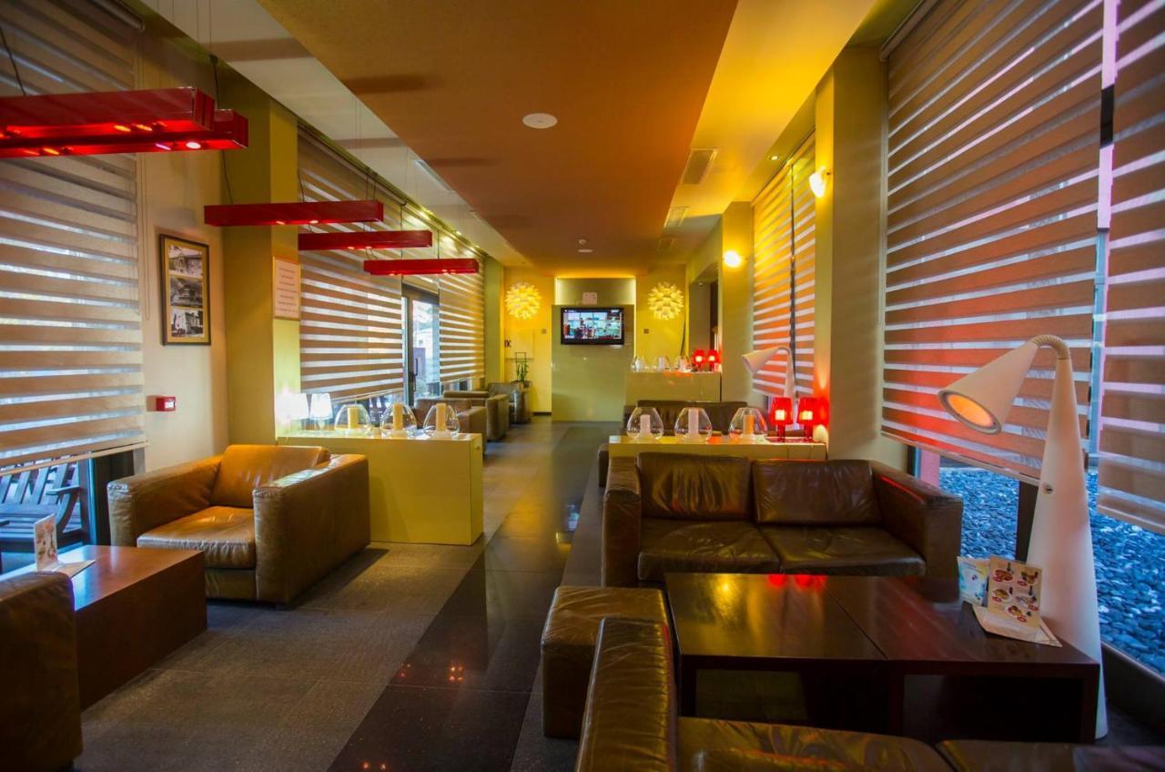 סבילנגראד Park Hotel Romantica מראה חיצוני תמונה